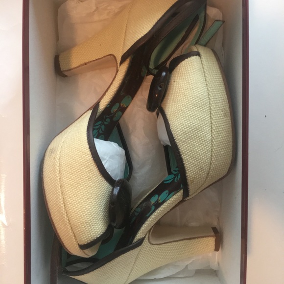 💕Kenzo 3 ½’ Canvas heel open toe shoes *host pick * - Picture 5 of 6